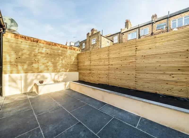 Ground Floor Flat Two Double Bedrooms Garden Access Smart Home