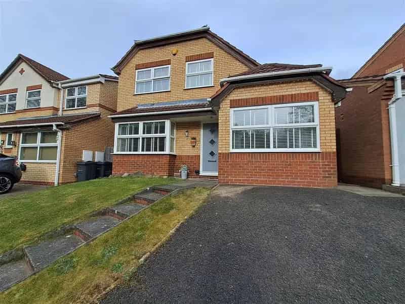 4 Bedroom Detached House for Sale