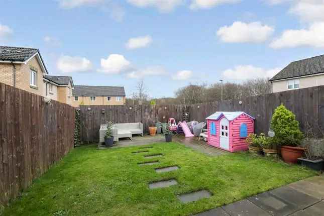 End terrace house for sale in Pear Tree Drive, Stepps, Glasgow, North Lanarkshire G33