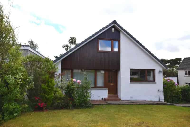3 Bed Detached Villa in Kinnoull Perth