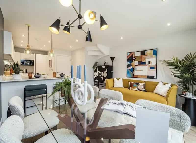 3-Bedroom House in Cavendish Grove Raynes Park