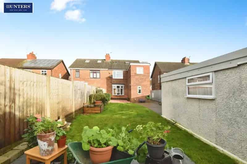 3 Bedroom House For Sale 1260 SQ FT