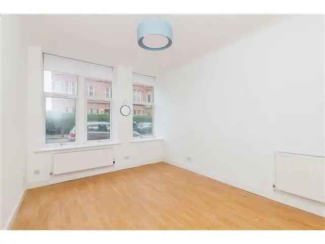 2 bedroom flat  for sale