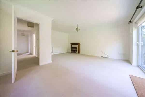 Spacious Detached Bungalow Edenbridge Modernisation Potential