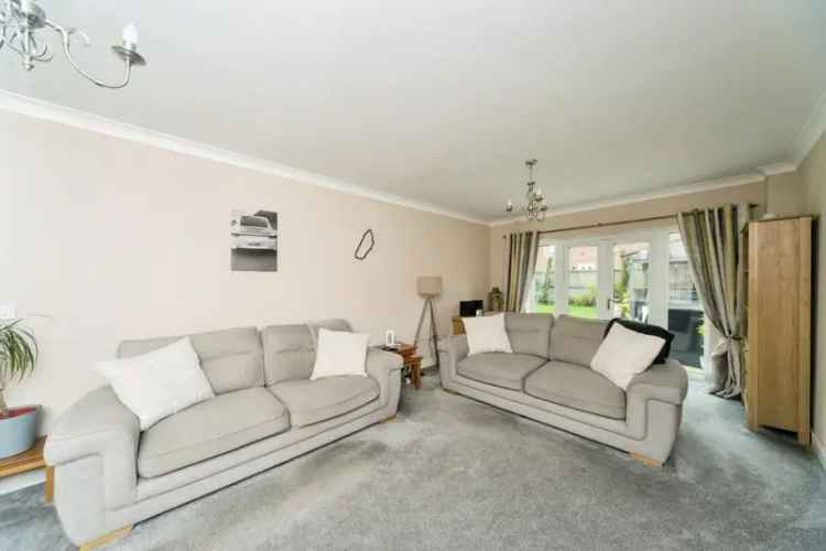 Five Bedroom Detached House Glenleigh Two En-Suites Double Garage