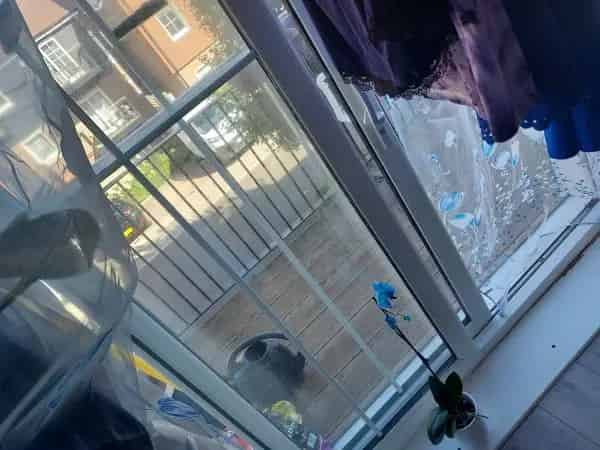 6 Year Old One-Bed Flat with Balcony and Car Park