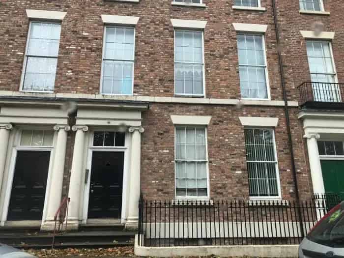 2 Bed Flat Everton Park Great Homer Street Private Parking