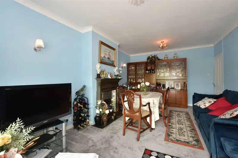 2 Bedroom Semi-Detached Bungalow for Sale in Brentwood