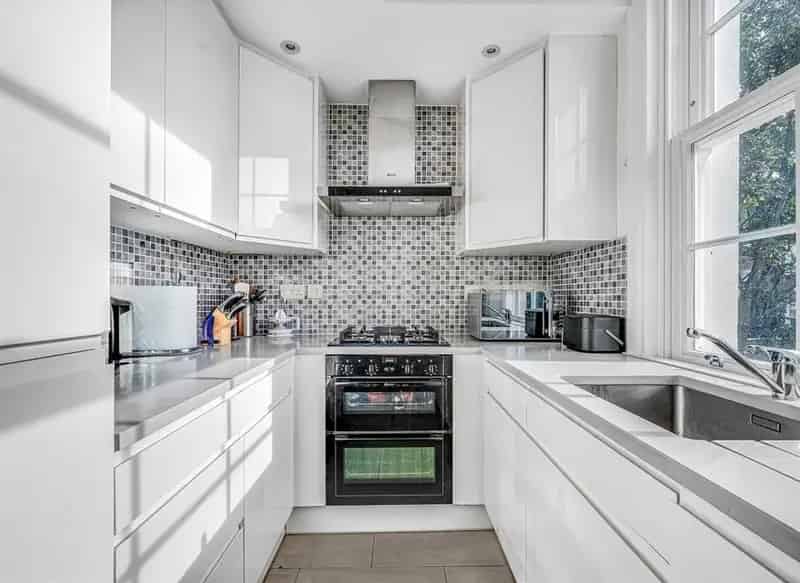 2 Double Bedroom Flat Clifton Gardens Warwick Avenue