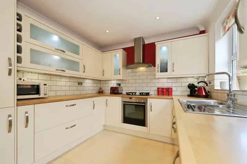 Spacious Family Home with Two Garages and Potential for Development