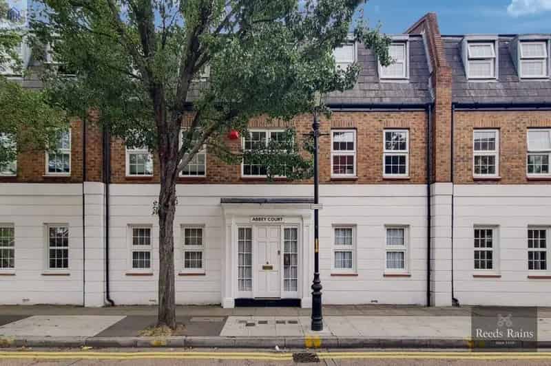 1 Bedroom Flat for Sale in Elephant & Castle London SE17