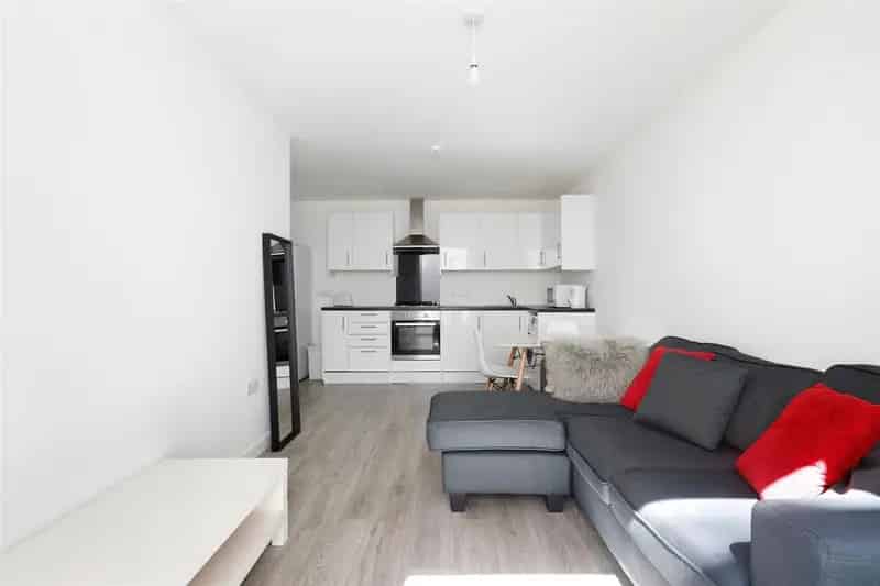 2 Bedroom Flat to Rent