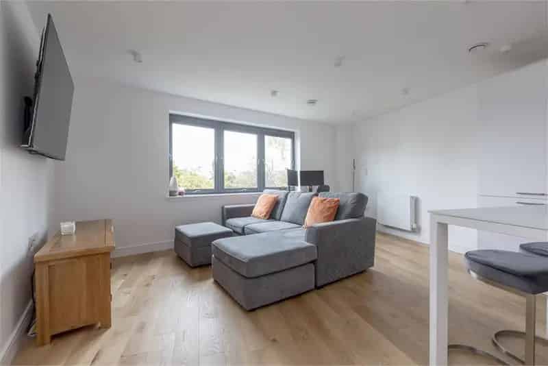 2 Bed Flat Davidson's Mains Gated Development Allocated Parking
