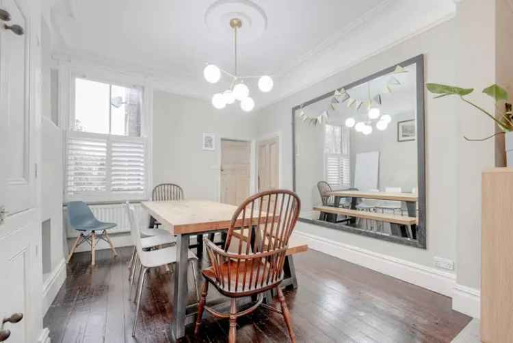 Six Bedroom Family Home Near Tooting Bec Common