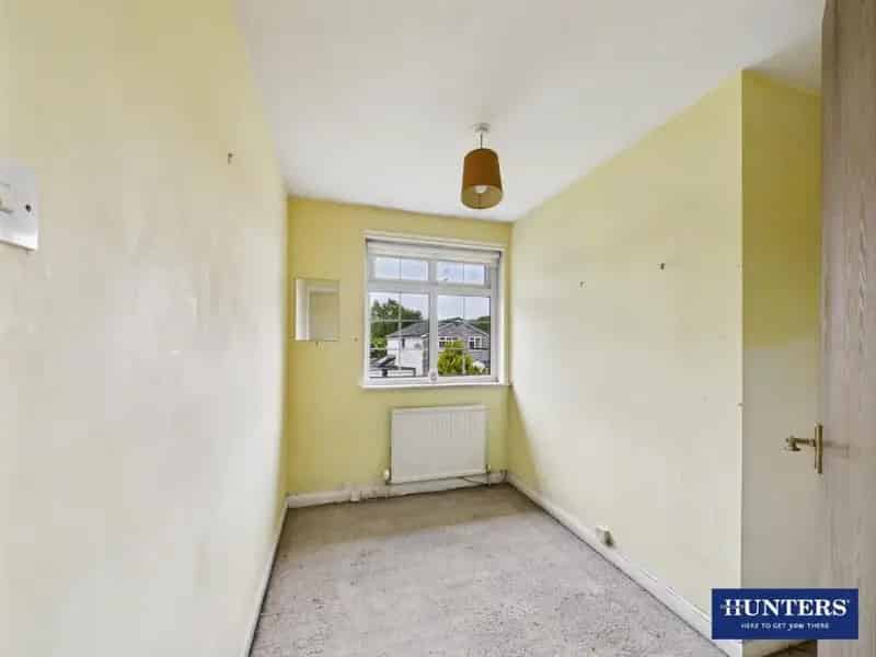 4 Bed House for Sale Beautiful Gardens Quiet Residential Area