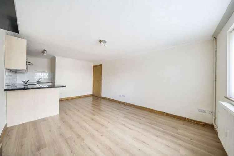 2 Bed Flat for Sale Great Investment or First Home