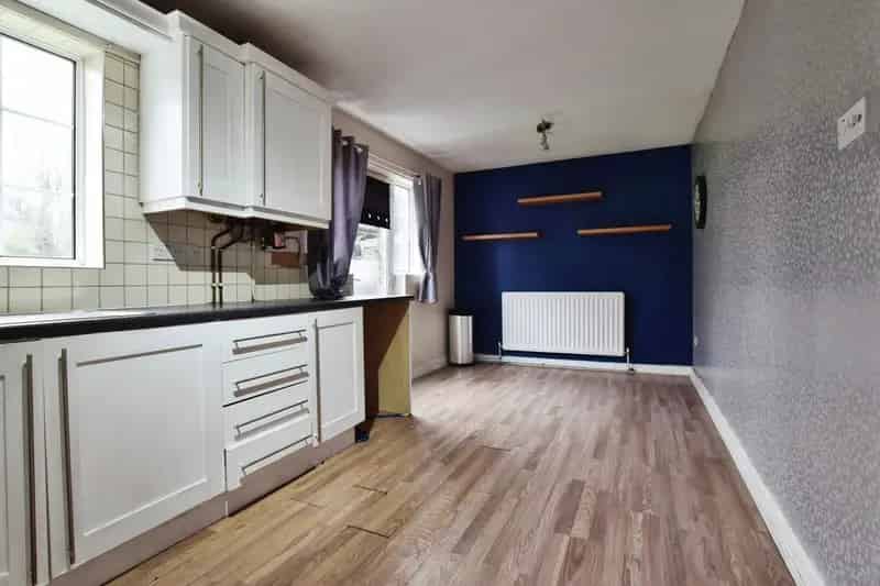 3 Bedroom Semi-Detached House in Broadheath