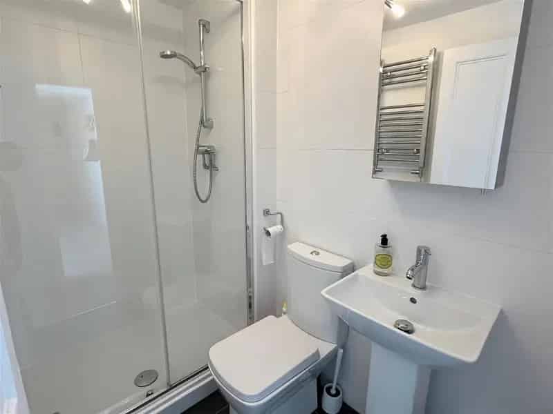 2 Bed Flat for Sale in Dartmouth with Private Roof Terrace