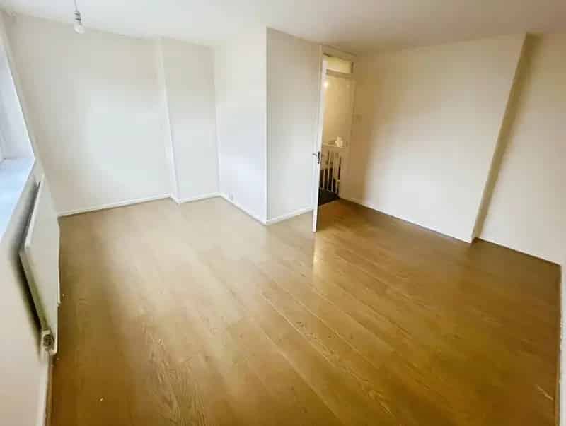 2 Bedroom Flat to Rent London E13 Available Now