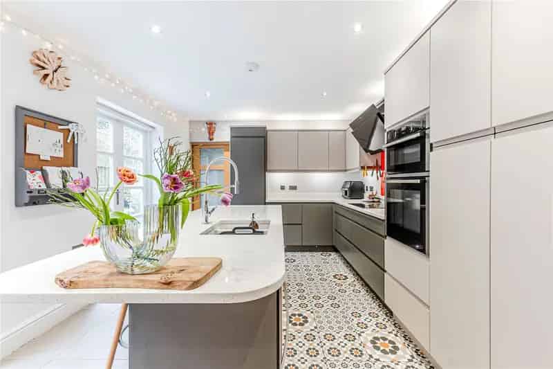 Five to Six Bedroom Detached House in Horsforth