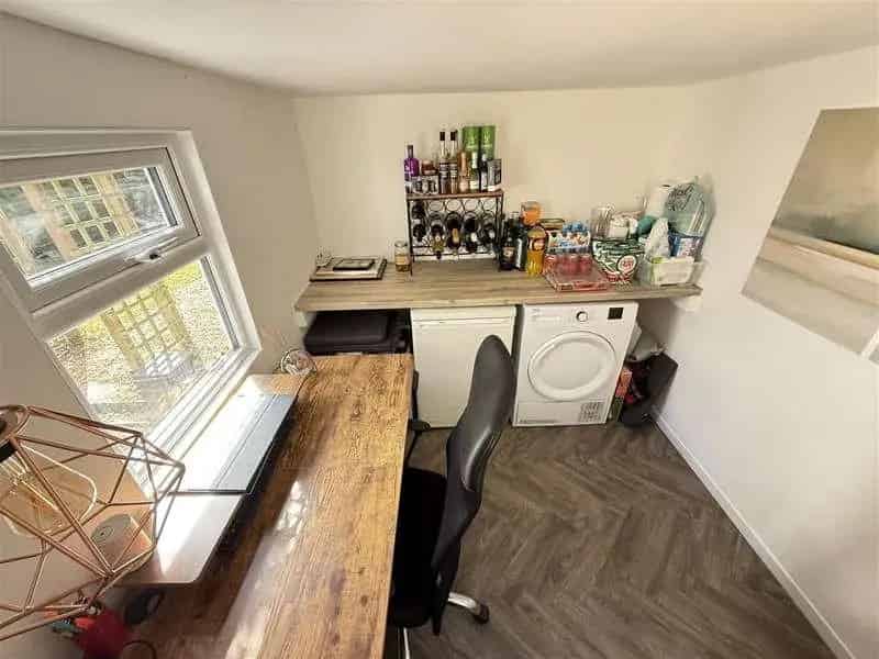 3 Bed Semi Detached House For Sale Pensby