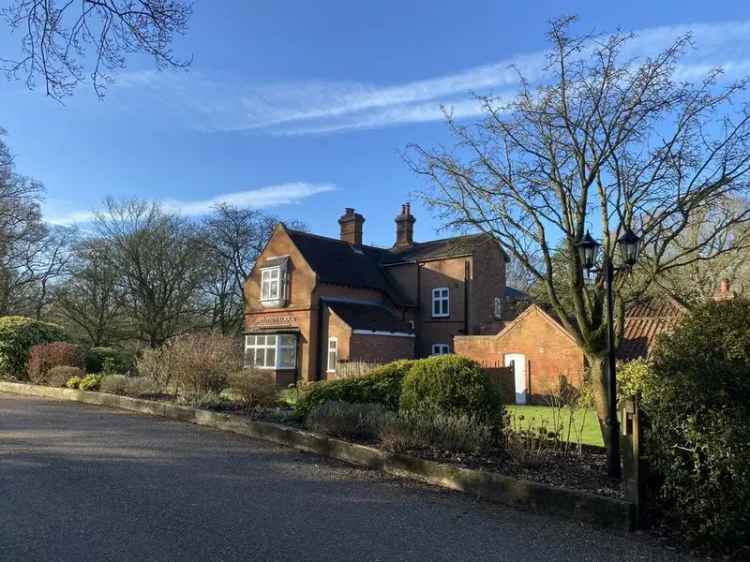 Refurbished House with Parkland Views Near Norwich