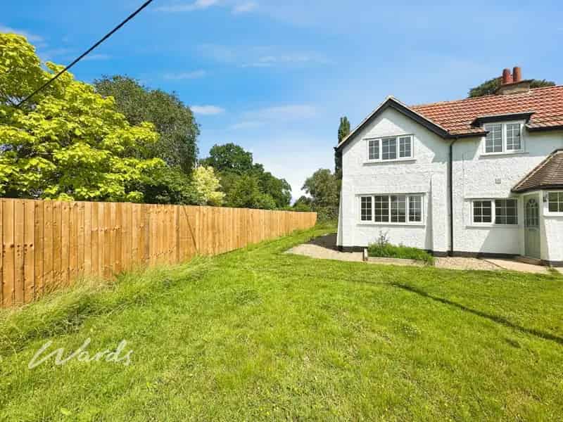 3 Bedroom Semi Detached House to Rent