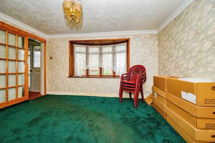 Four Bedroom Family Home Near Shops and Schools