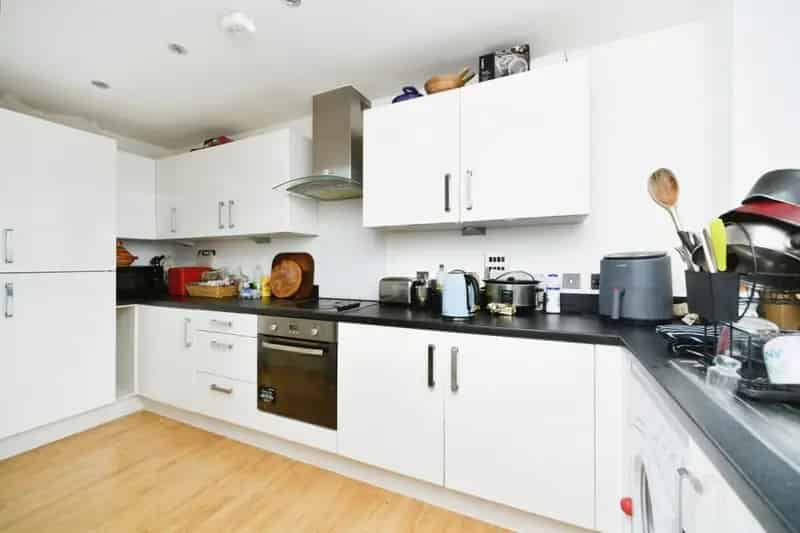 Spacious 2-Double Bed Apartment in The Edge Development