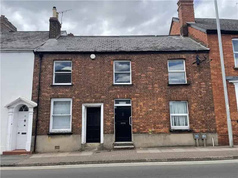Mid-Terraced Building with Six Office Suites and Rear Garden