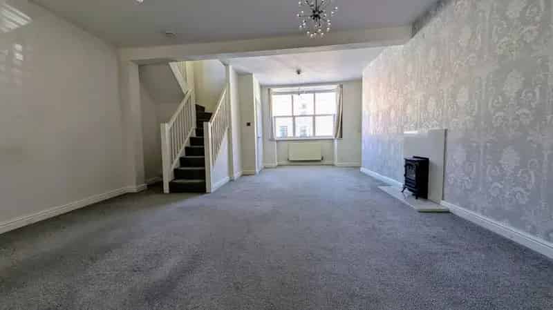 3 Bedroom Mid Terrace House for Sale Evesham Worcestershire WR11