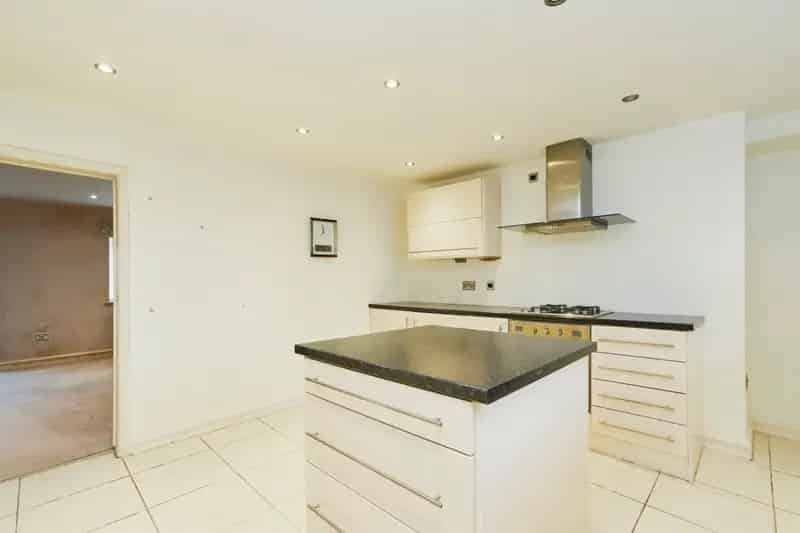 Three Bedroom House in Rawdon Little London Area
