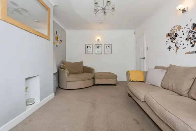 5 bedroom House
 For Sale