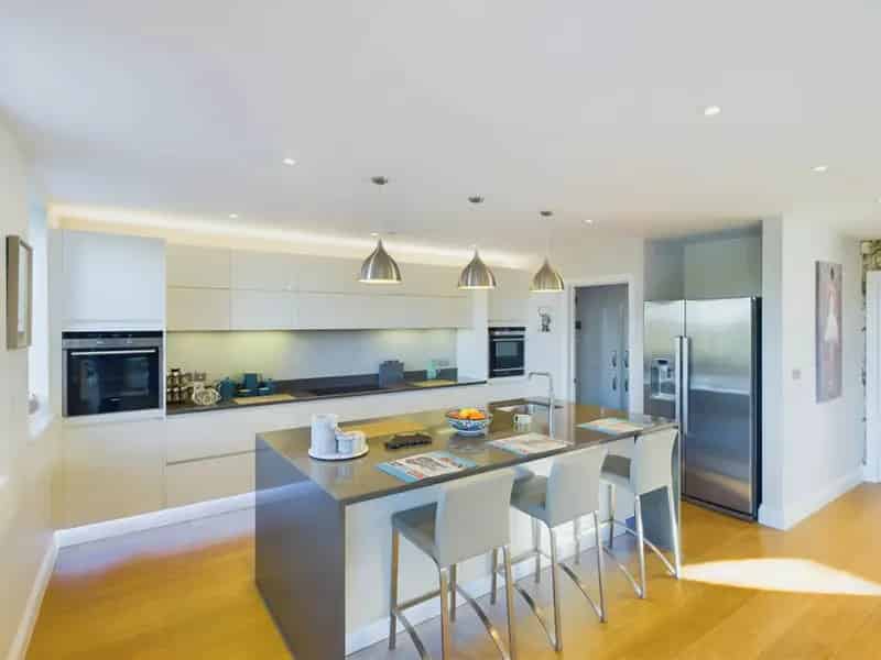 4 Bedroom Barn Conversion with Open Plan Living and Outbuilding