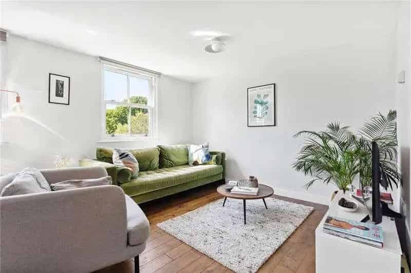 2 Bed Flat for Sale in East London
