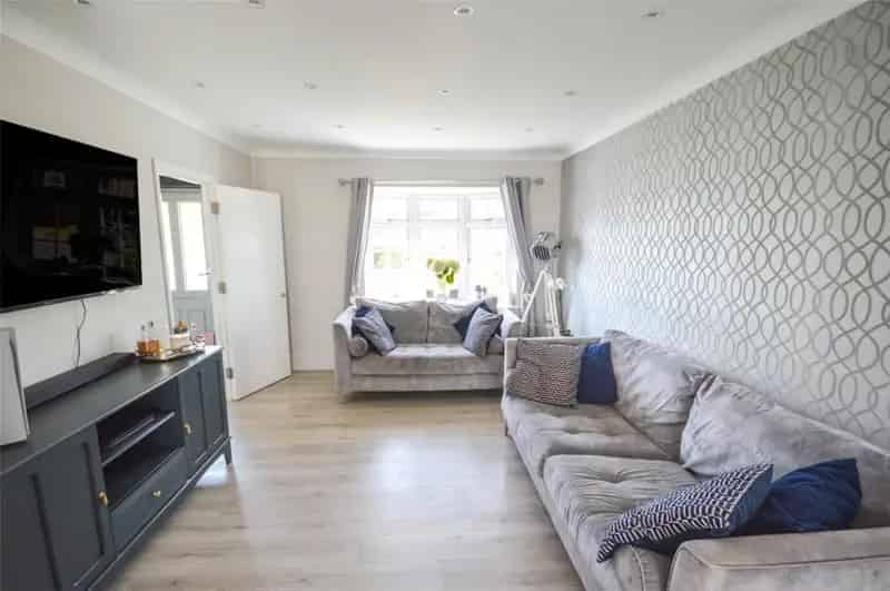 4 Bed House for Sale Ware Quiet Cul De Sac Location