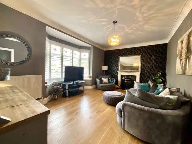 4 Bedroom Detached House for Sale Near Queens Park
