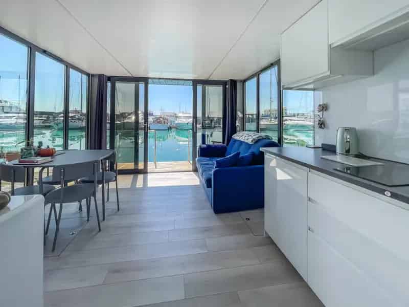 1 Bedroom Apartment for Sale Brighton Marina
