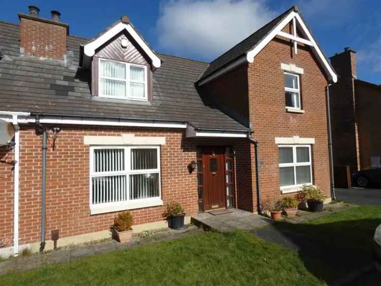 4 Bedroom Semi Detached Villa Family Home