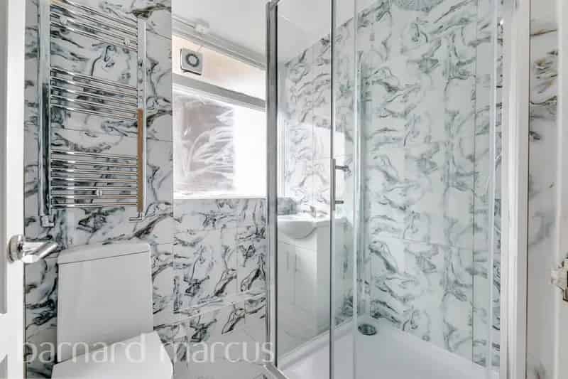 1 Bedroom Apartment Near East Putney Station - Zero Deposit Available