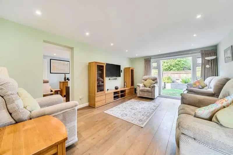 4 Bed House for Sale - High-End Fixtures and Fittings