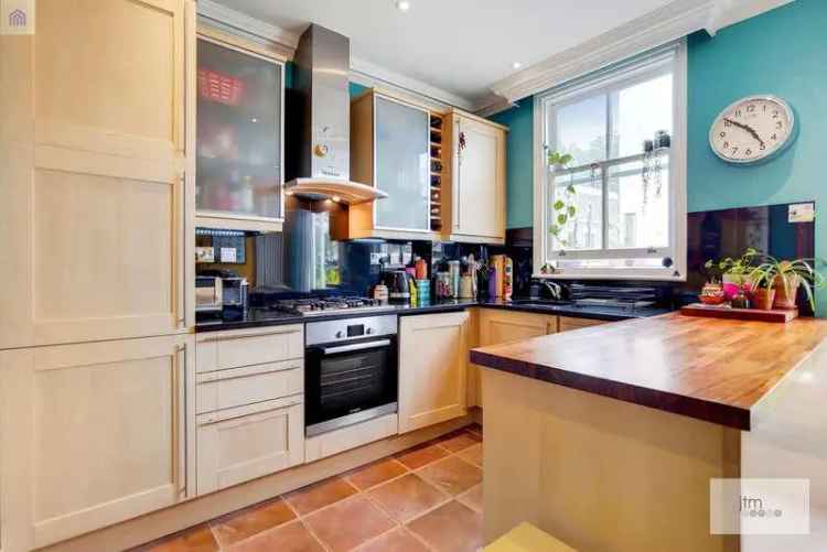 2 Bed Flat for Sale Near Finsbury Park Station