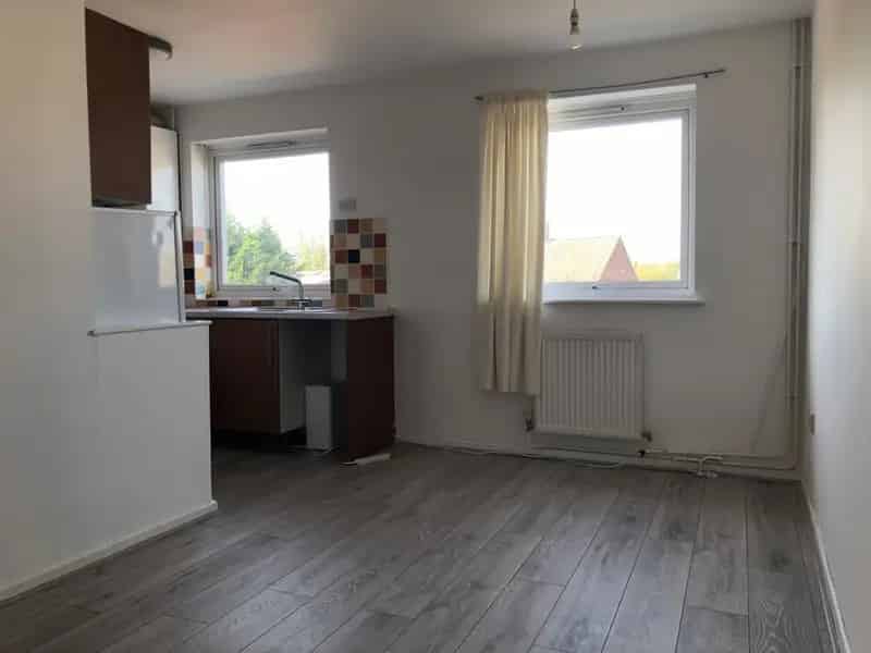 1 Bedroom Flat to Rent First Floor
