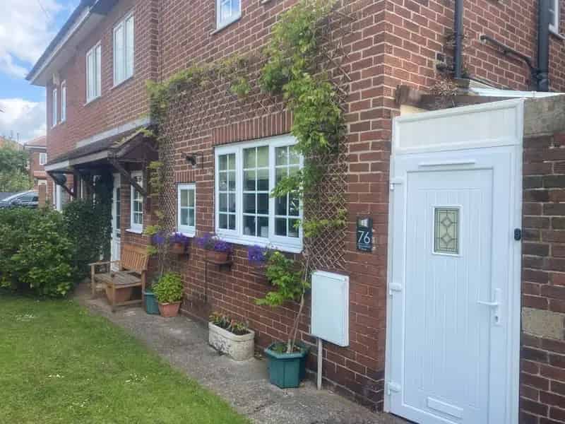 3 Bedroom Semi Detached House for Sale Pontefract WF8
