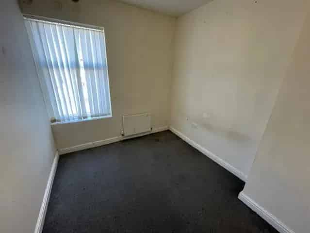 Mid Terrace House Two Double Bedrooms GCH Double Glazing