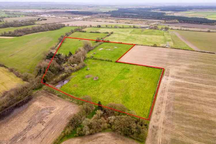 20.75 Acres with Planning Permission for Two Dwellings near Lincoln