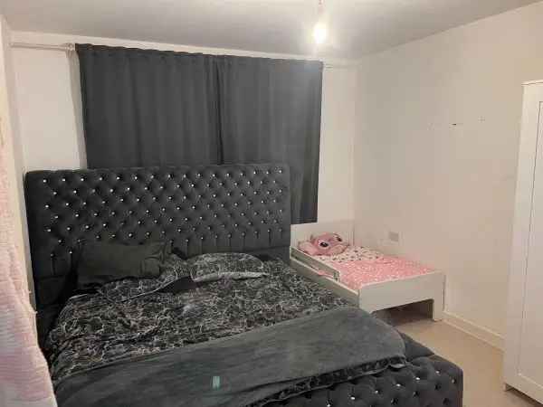 Flat For Rent in London, England