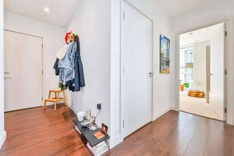 2 Bed Flat for Sale in Woodbury Downs