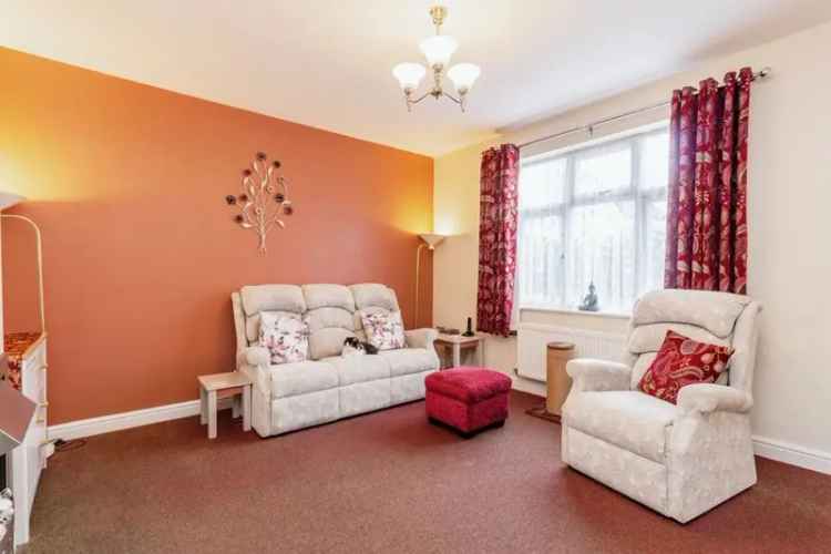 Spacious Detached Family Home Near Uttoxeter Town Centre