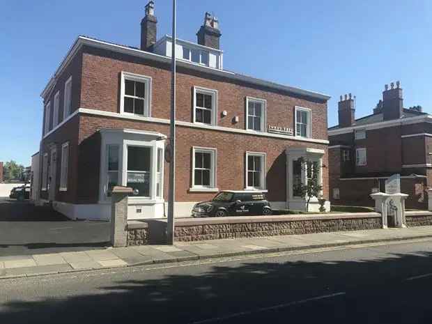 10 Lettable Office Rooms with Free Parking and Zero Rates